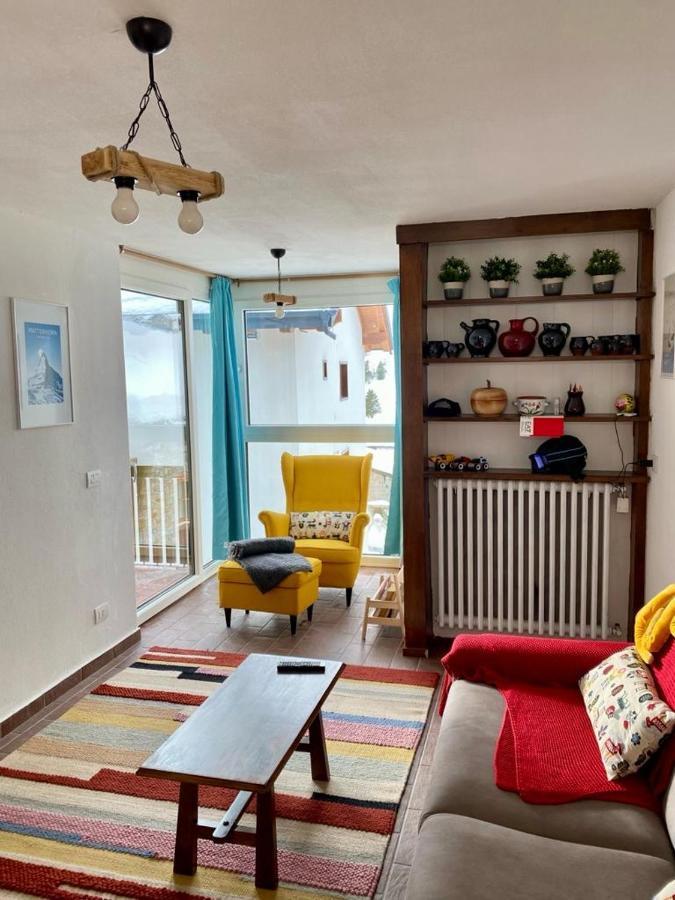 Cozy Apartment Near The Slopes Breuil-Cervinia Exterior photo